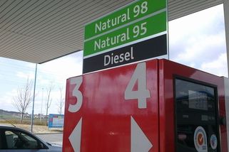 PŘEHLEDNĚ: Povolenky zdraží topení i benzín. Kolik a proč si připlatíme - Novinky